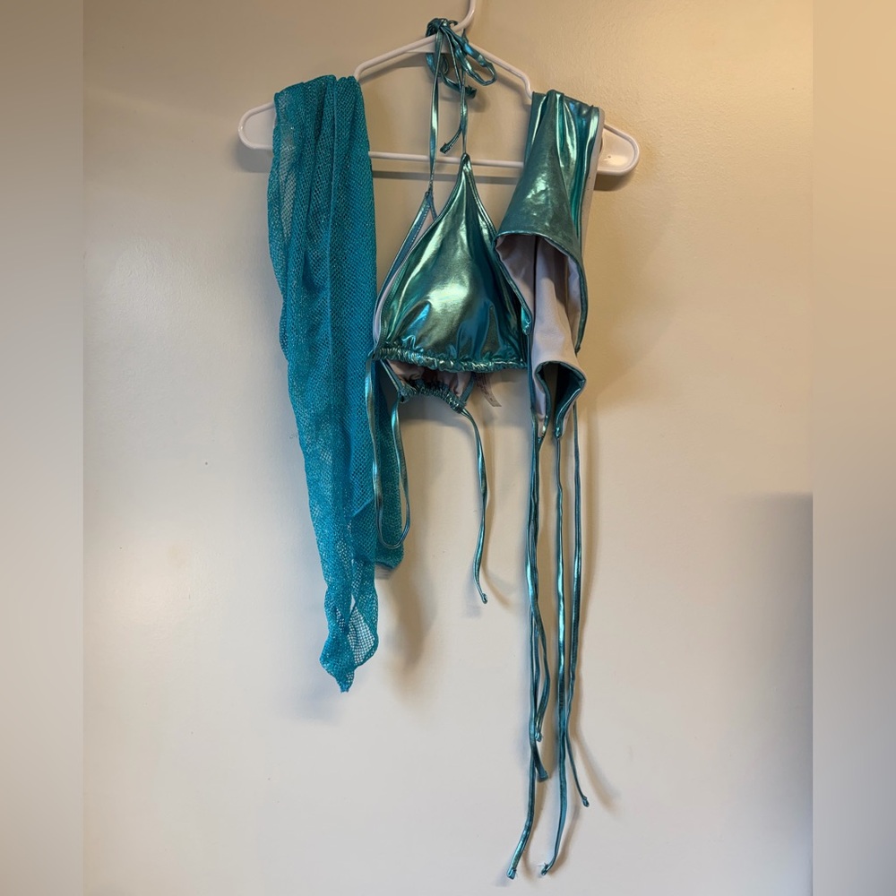 Shiny Teal Bikini Set with Cover-Up - Picture 2 of 2